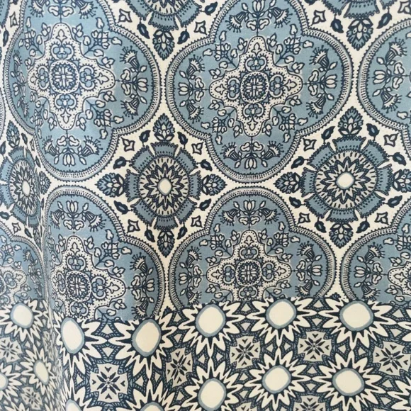 Blue Satin Pajama Set – Women's Small, Soft Sleepwear, Pristine Condition - Picture 8 of 9